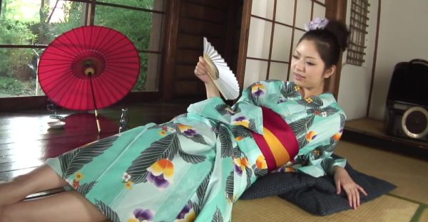 Play HD clip named : Geisha Hana's t*** titties bounce while she deepthroats and moans