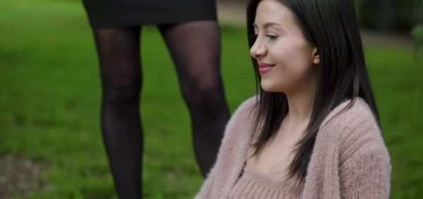 Play the uncut video of : Teacher invites her student home to fuck
