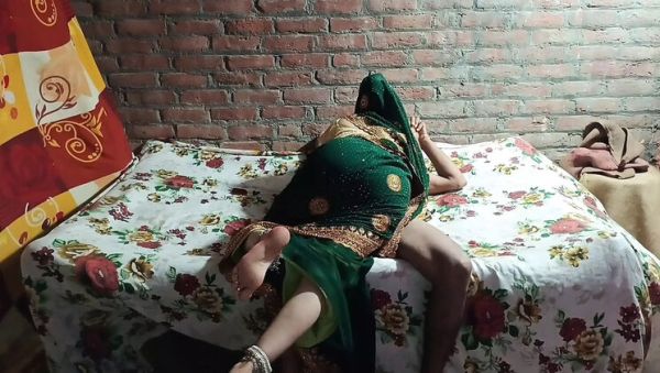 Watch full movie named : Indian Sasur Bahu XXX: Desi Bahu Gets Hardcore Creampie From Daddy