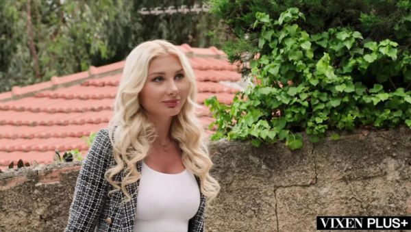 Play the complete video titled : Stacy's Massive Anal Orgasm - Big Tits Blonde Rides Master