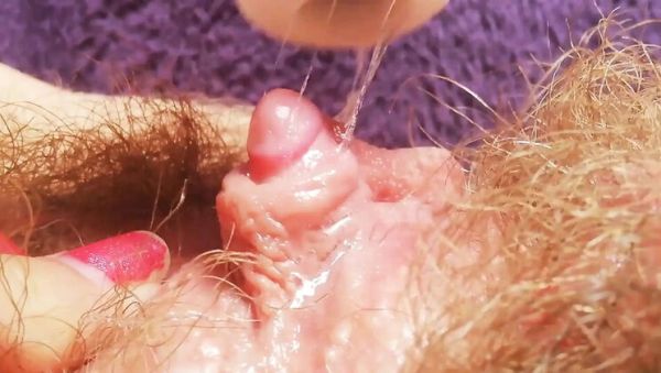 Play HD video : Extreme Close-Up Big Clit Orgasm: Rough Vibrator On Huge Clitoris