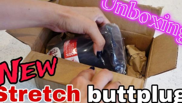 View this HD scene of : New Anal Butt Plug Unboxing – Stretch & Gape