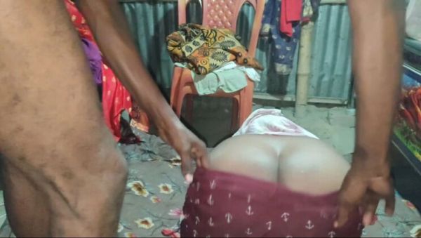 Play hardcore movie of : Indian Desi Wife Doggy Style Chudai at Night
