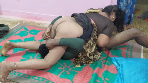 Play this HD clip of : Aunty Alone at Home Gets Pussy Licked with Tongue and Touched Everywhere