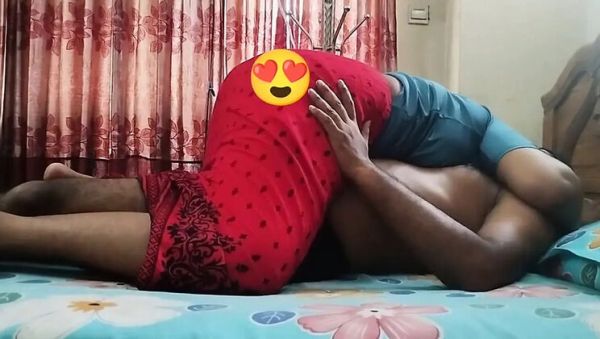 View the complete clip : Desi Stepsister Craves Big Cock – Homemade Indian Blowjob