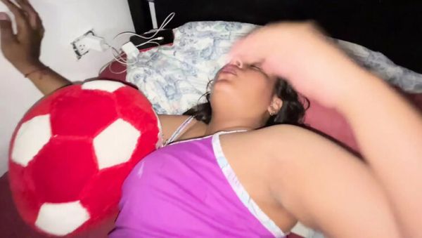 Enjoy watching the hardcore clip called : Big Ass Stepmom Shares Bed With Horny Stepson - Raw Amateur Sex