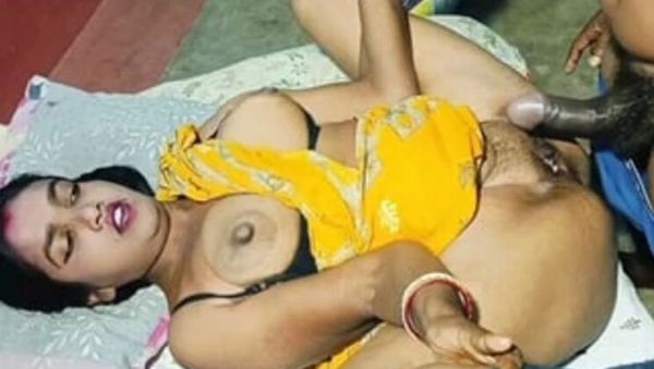 Watch uncut scene called : Horny Indian Bhabhi Gets Hard Fucked by Devar on Anniversary