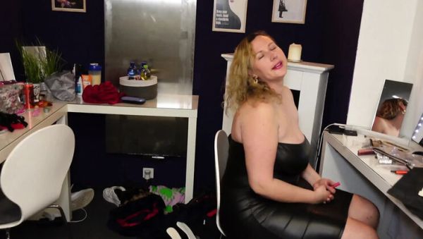 View the uncensored video named : Hard Deep Cock for a Horny MILF with Big Natural Tits