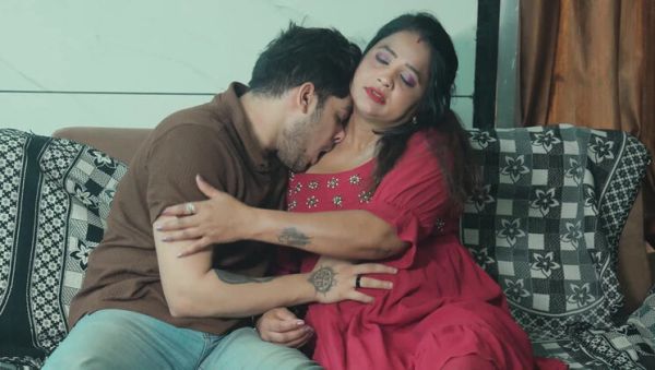 Enjoy watching the uncensored movie : Devar Bhai Left, Bhabhi's Home Hot Hardcore Fuck