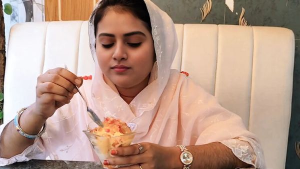 Stream the complete scene of : Hot Asian Girlfriend Gets Kachchi Biryani Then Fucked Hard At Home - Full Bangla Audio