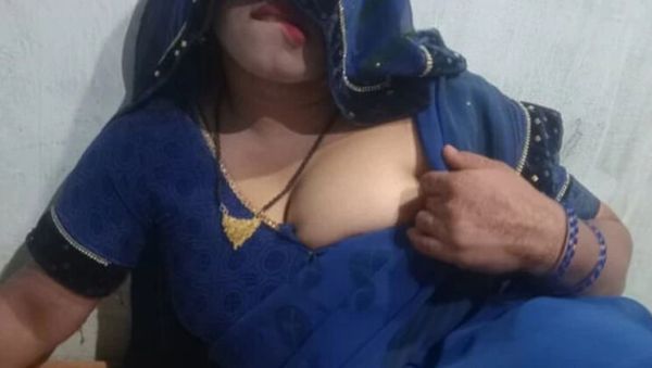 Enjoy watching uncensored movie : Huge Titted Indian Babe Fucks Hard In Saree
