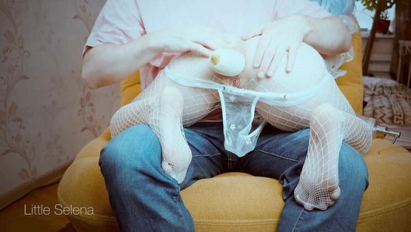 Play uncensored clip of : Little Selena Gets Extreme Anal Fisting with a Huge Vegetable