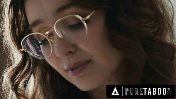 Play uncut clip : Guidance Counselor Tricks Student Into Sex For Help - Leana Lovings