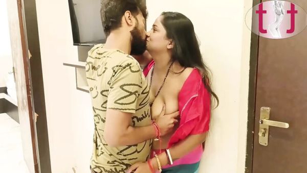 Stream uncut movie : Indian Wife & Husband Try Something New in Hotel – Desi Bhabhi Deep Throat & Missionary Sex
