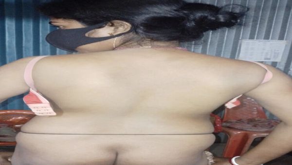 Play this full movie named : Hot Indian Aunty Fucked Doggy Style by Stepbrother at Home – Desi MILF