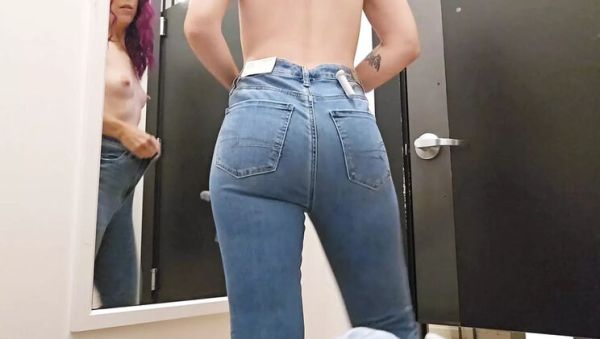 Watch full clip titled : Nerdy_faery Wets New Jeans: Farting & Pissing in Tight Ripped Jeans Outdoors