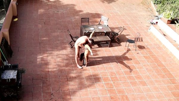 Play the uncut scene called : Amateur Couple Caught Fucking in the Courtyard – Outdoor Doggystyle Blowjob