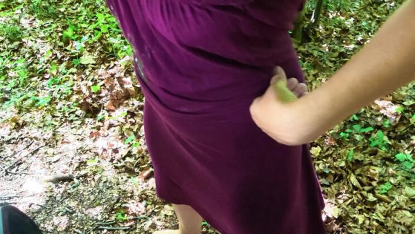 Watch complete movie : Hairy MILF Hothousewifexoxo jerks off big cock in the woods and gets huge cumshot